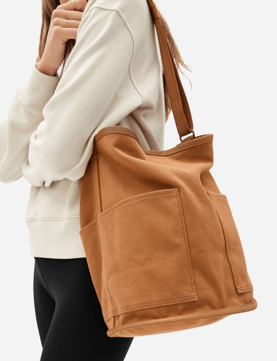 Zippy nude medium tote bag